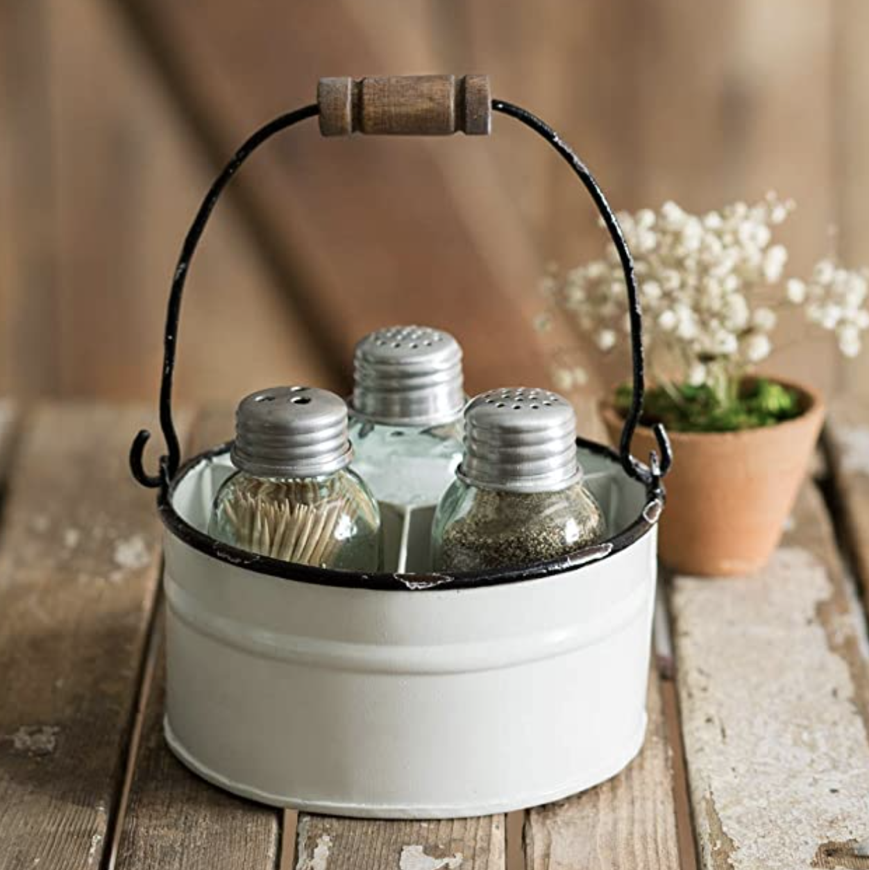 15 storage ideas to organize your home in farmhouse style - Hammer & Home